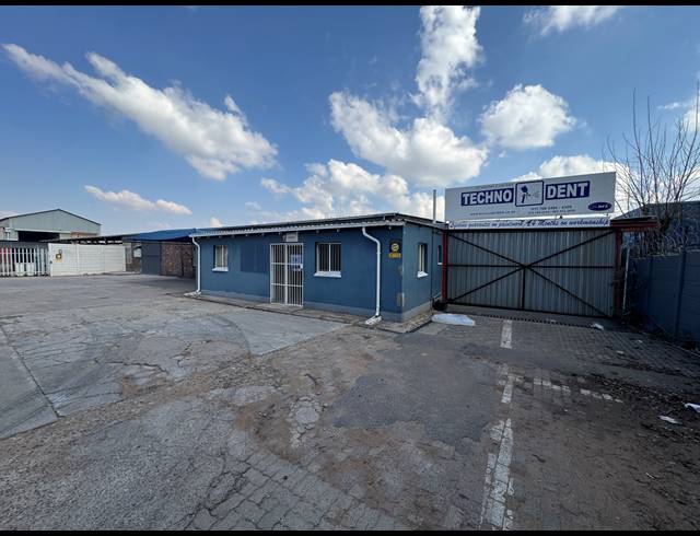 920M² WAREHOUSE TO LET IN TECHNIKON